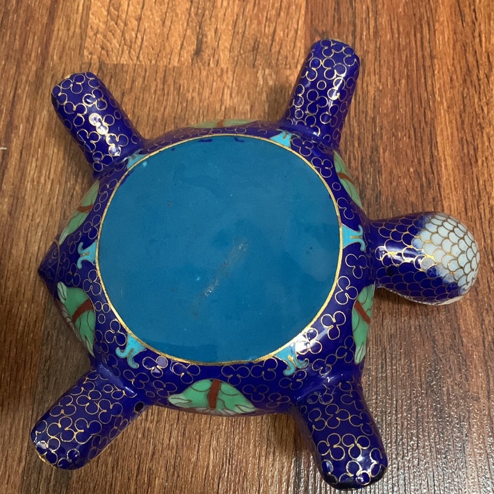 Unique vintage 3D cloisonné indigo turtle w removable lid 6” around - Picture 6 of 14
